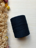 Noir (black)