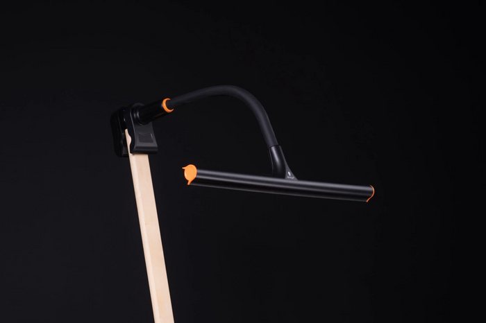 Easel Lamp Go