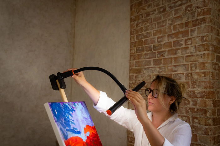 Easel Lamp Go