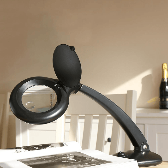 Lifemax Magnifying Table Lamp - White